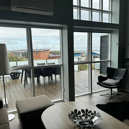 Отель Hvide Sande Hotel 3*